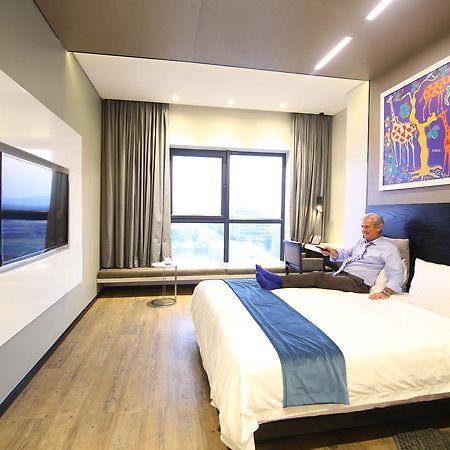 Room50Two Gaborone Extérieur photo