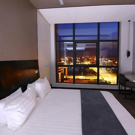 Room50Two Gaborone Extérieur photo