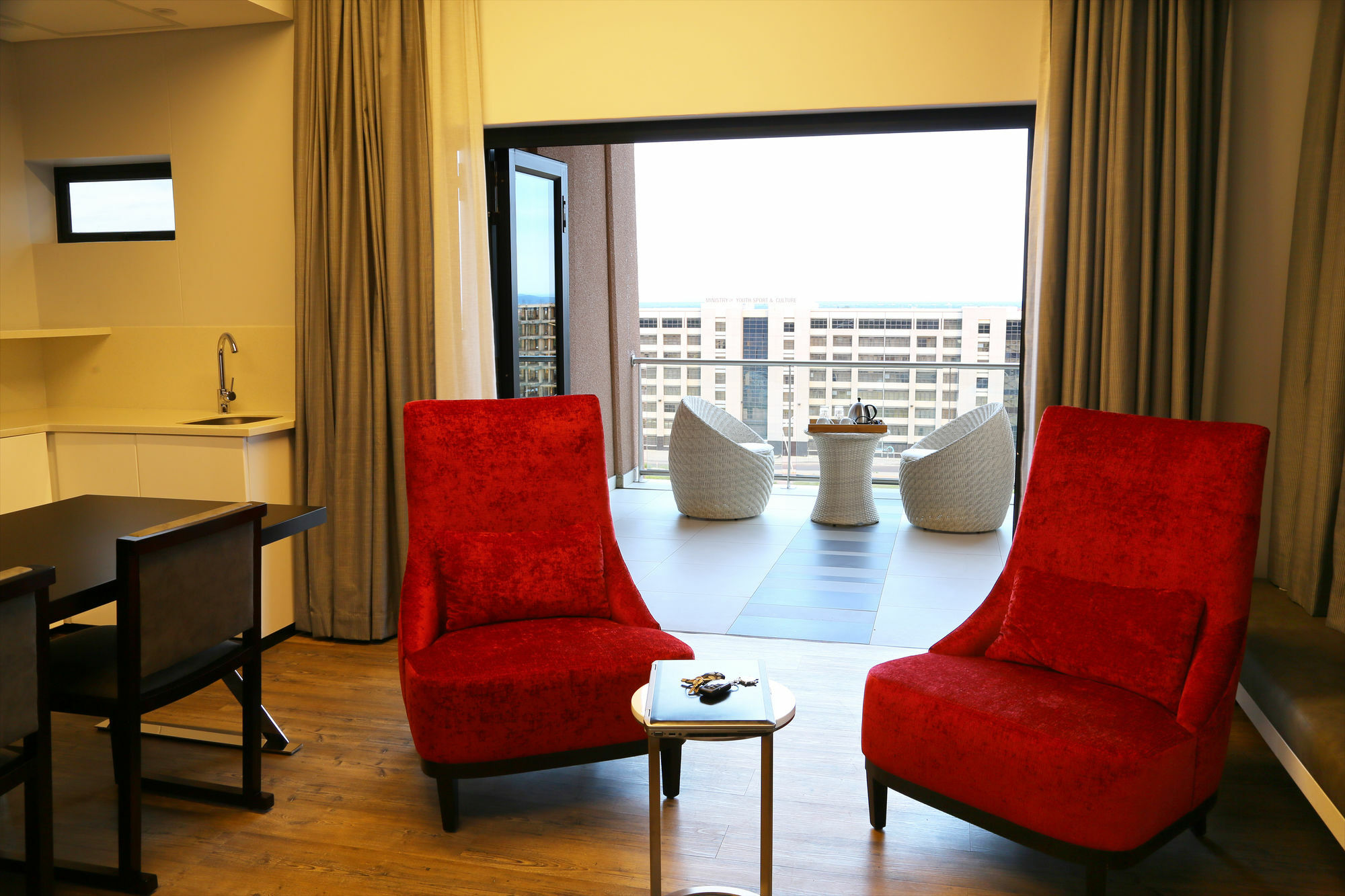 Room50Two Gaborone Extérieur photo